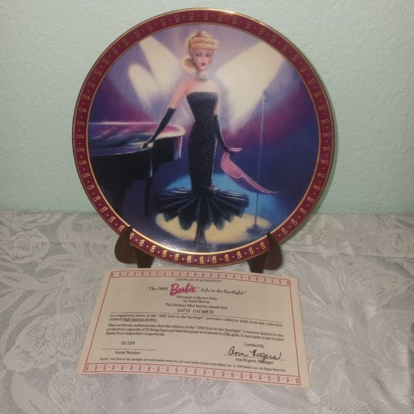 **Vintage BARBIE!!** High Fashion Barbie Porcelain Plate Collection of 8 Plates - Picture 4 of 15